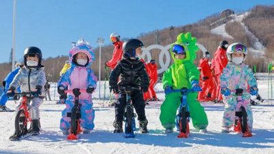 吉林各大雪場“開板”，新玩法續(xù)寫冰雪熱