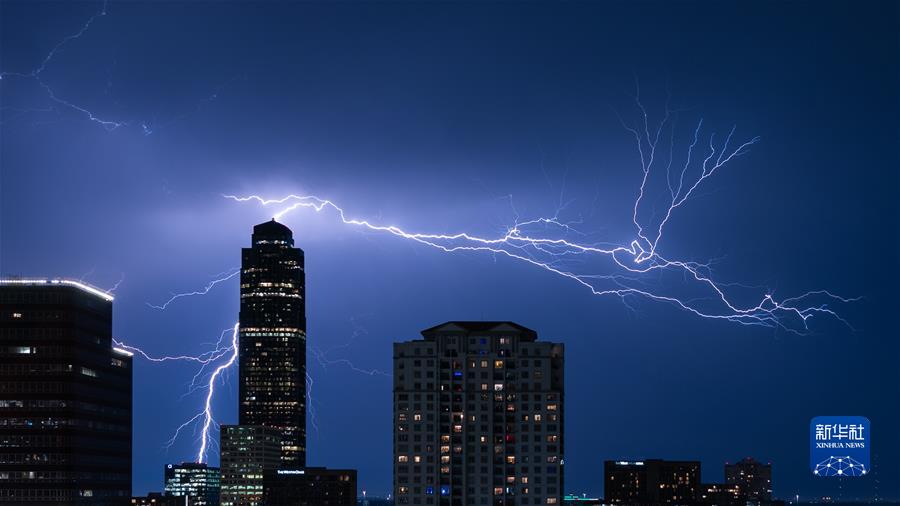 （國際·一周看天下）美國休斯敦：夜空中的閃電