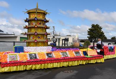 一位新西蘭老人與他的中國(guó)花車情緣