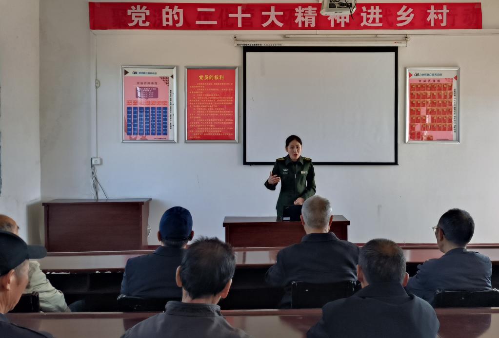 新時代聚力鑄魂育人的“播火者”——記陸軍工程大學“星火”理論宣講服務政治教員群體