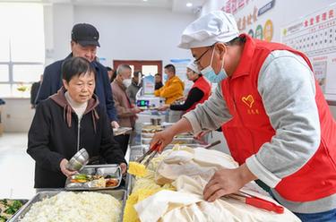 吉林重點(diǎn)支持建設(shè)100個(gè)社區(qū)老年食堂