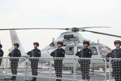 中國海軍第44批護(hù)航編隊(duì)起航赴亞丁灣