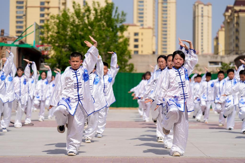 河北灤南：多彩社團 繽紛校園