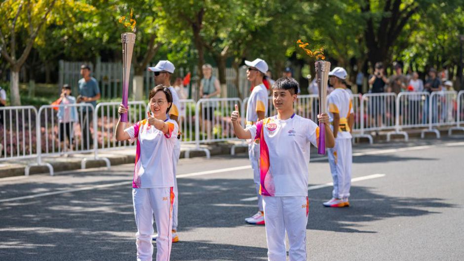 杭州亞運會火炬在湖州傳遞