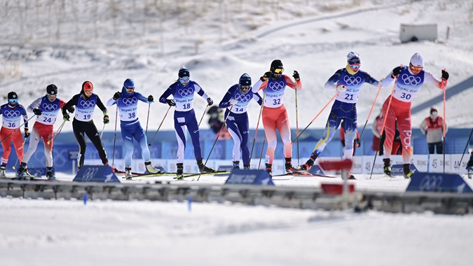 越野滑雪女子30公里集體出發(fā)（自由技術）比賽賽況